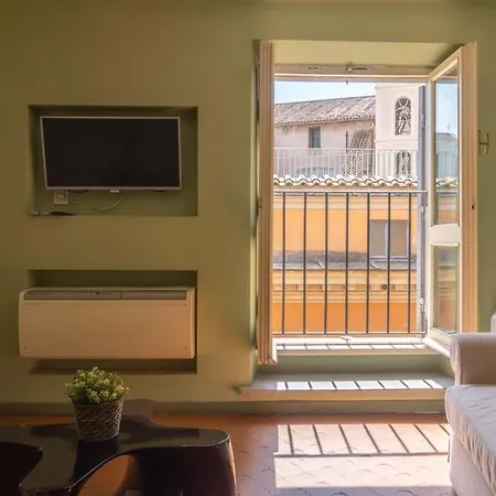 Easytopstay - Piazza Venezia Charming & Bright Апартаменты Рим