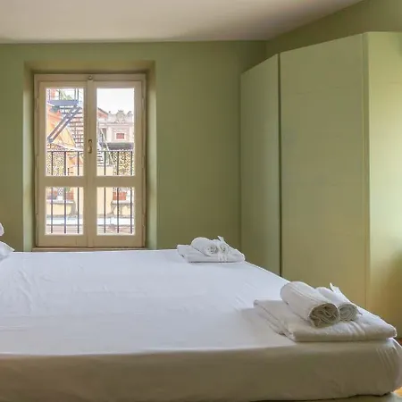 Apartman Easytopstay - Piazza Venezia Charming & Bright *