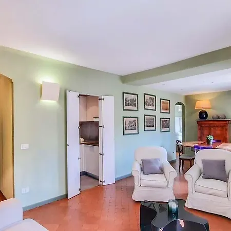 Easytopstay - Piazza Venezia Charming & Bright Apartman Róma