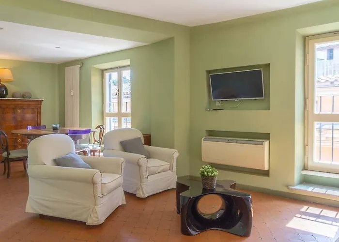 아파트 Easytopstay - Piazza Venezia Charming & Bright *