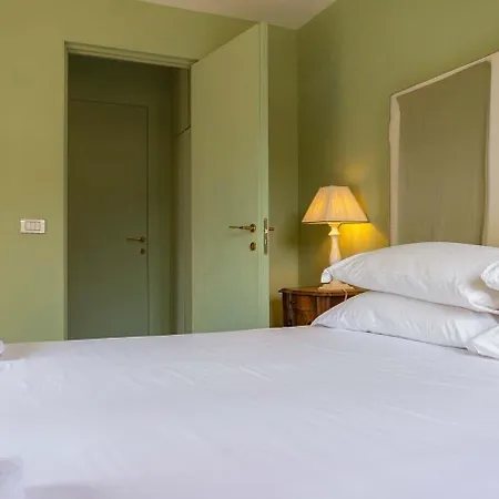 Easytopstay - Piazza Venezia Charming & Bright Appartement *